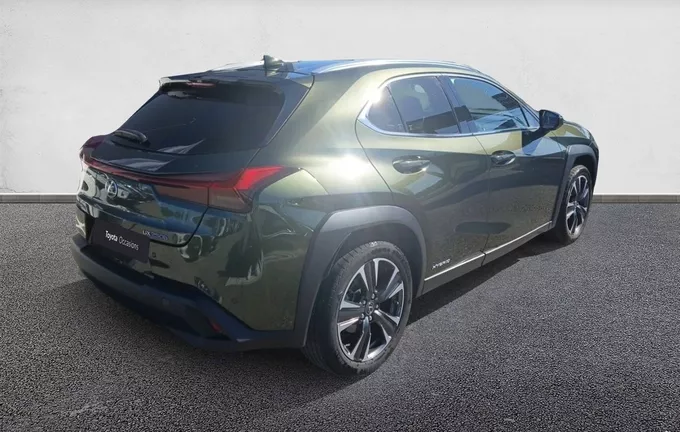 LEXUS UX 250h 2WD Premium Edition extérieur trois quart arrière droit 1103340