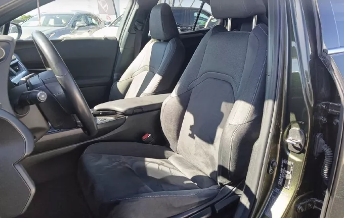 LEXUS UX 250h 2WD Premium Edition photo 18 1103340