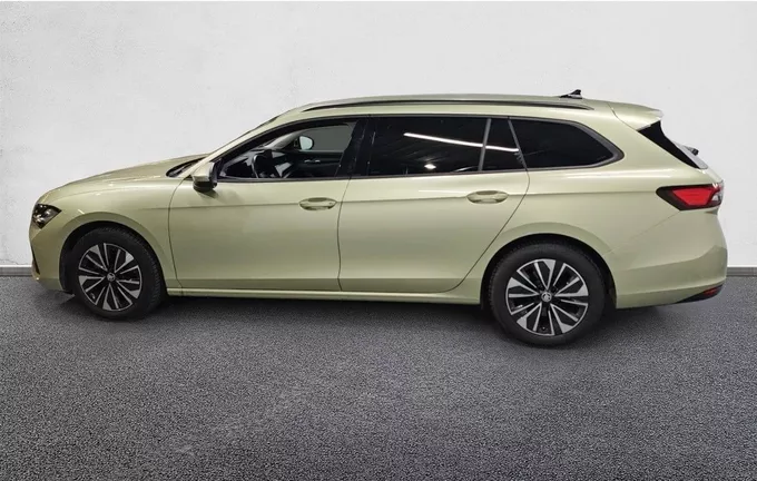 SKODA SUPERB Combi 2.0 TDI 150 ch SCR DSG7 Selection extérieur trois quart arrière gauche 2123180