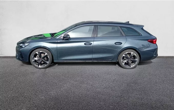 CUPRA LEON Sportstourer 1.5 eTSI Hybrid 150 ch DSG7 V extérieur trois quart arrière gauche 0421