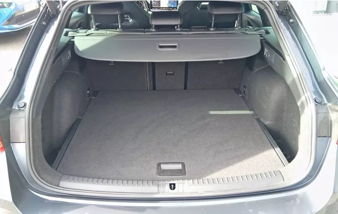 CUPRA LEON Sportstourer 1.5 eTSI Hybrid 150 ch DSG7 V photo 14 0421