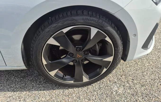 CUPRA LEON 2.0 TDI 150 ch DSG7 V photo 9 2130966