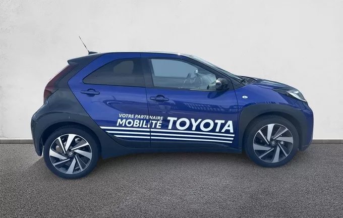 TOYOTA AYGO X 1.0 VVT-i 72 S-CVT Collection extérieur côté droit 42593