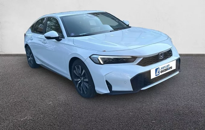 HONDA CIVIC e:HEV 2.0 i-MMD Executive extérieur trois quart avant droit 13940