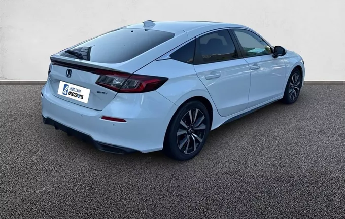HONDA CIVIC e:HEV 2.0 i-MMD Executive extérieur trois quart arrière droit 13940