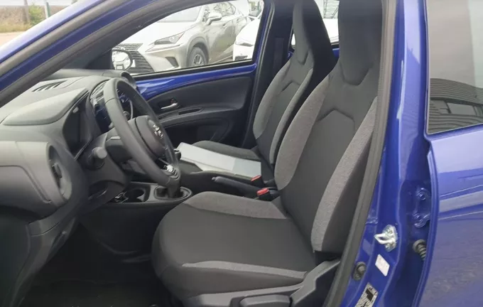 TOYOTA AYGO X 1.0 VVT-i 72 Dynamic photo 18 1103354