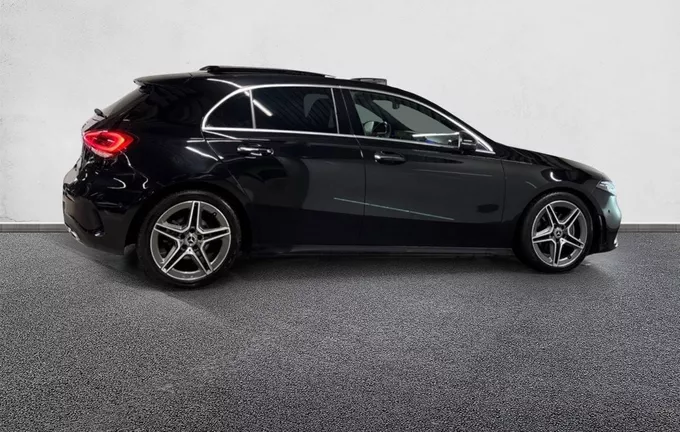 MERCEDES CLASSE A 200 d 8G-DCT AMG Line extérieur côté droit 2130305
