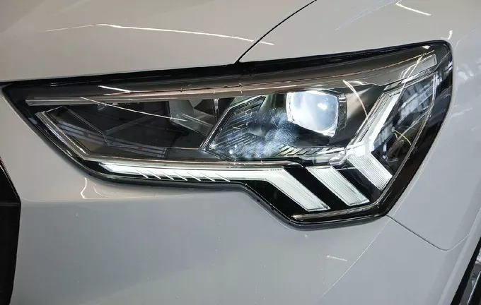 AUDI Q3 35 TDI 150 ch S tronic 7 S line plus photo 19 2127688