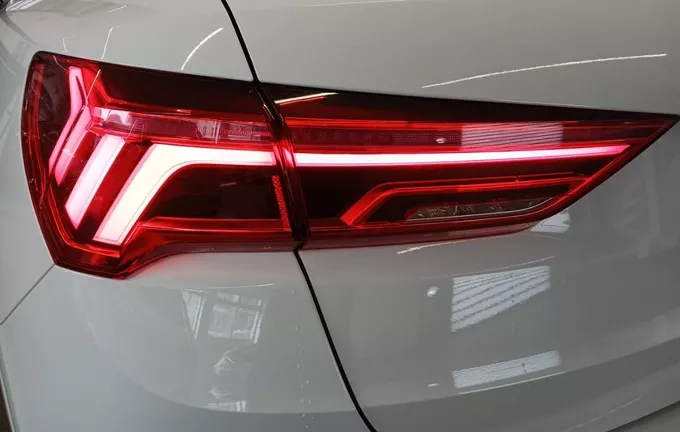 AUDI Q3 35 TDI 150 ch S tronic 7 S line plus photo 22 2127688