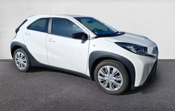 TOYOTA AYGO X 1.0 VVT-i 72 S-CVT Dynamic extérieur trois quart avant droit 1103443