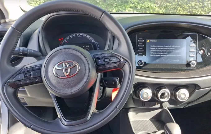 TOYOTA AYGO X 1.0 VVT-i 72 S-CVT Dynamic photo 11 1103443