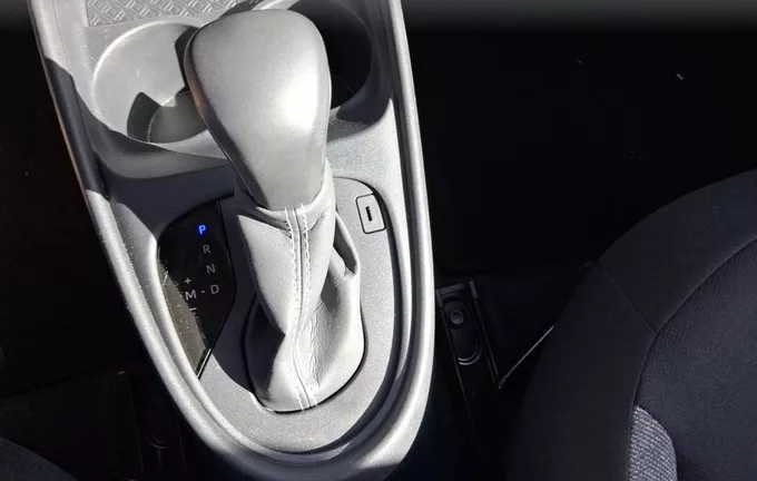TOYOTA AYGO X 1.0 VVT-i 72 S-CVT Dynamic photo 13 1103443