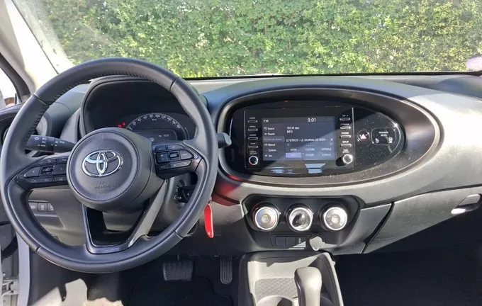 TOYOTA AYGO X 1.0 VVT-i 72 S-CVT Dynamic photo 18 1103443