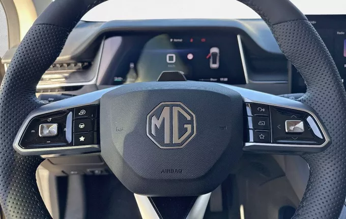 MG MGS6 EV MGS6 EV Luxury photo 12 7869