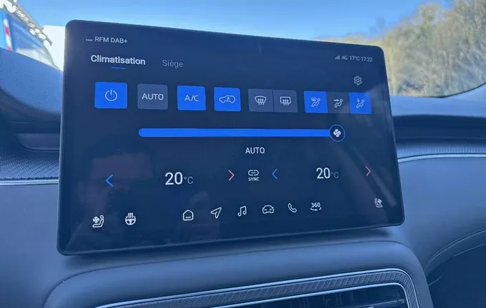 MG MGS6 EV MGS6 EV Luxury photo 14 7869