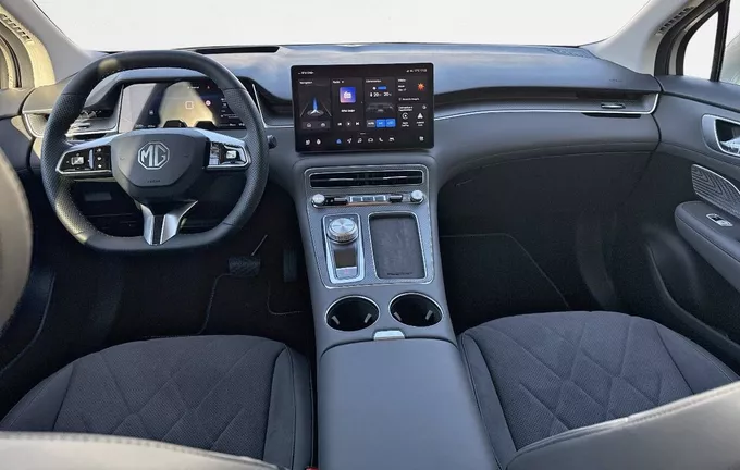 MG MGS6 EV MGS6 EV Luxury photo 18 7869