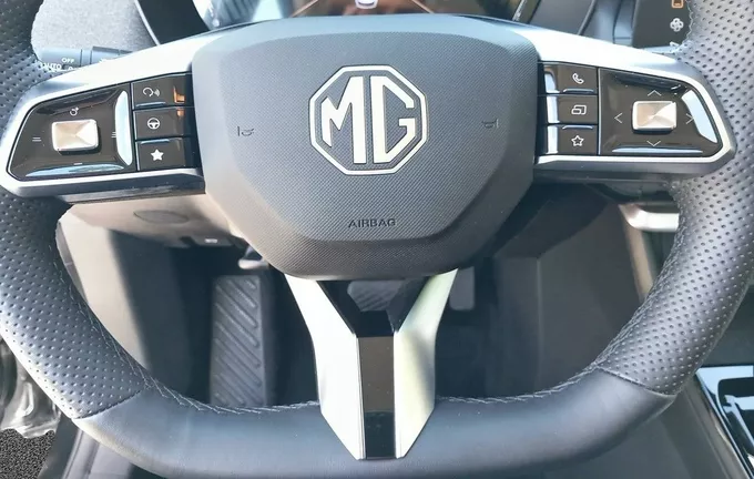 MG ZS 1.5 L Hybrid+ 197 ch Comfort photo 12 601164