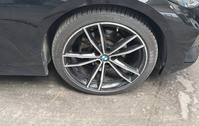 BMW SERIE 3 Touring 320d xDrive 190 ch BVA8 M Sport photo 9 3014259