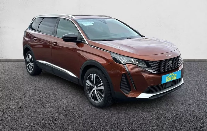 PEUGEOT 5008 BlueHDi 130ch S&S EAT8 Allure extérieur trois quart avant droit 3013821