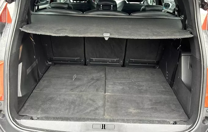 PEUGEOT 5008 BlueHDi 130ch S&S EAT8 Allure photo 10 3013821