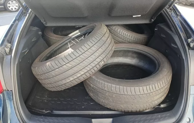 TOYOTA C-HR Hybride 2.0L Collection photo 10 1103772