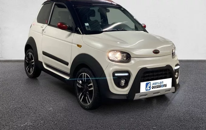 MICROCAR MGO x extérieur trois quart avant droit 2128116