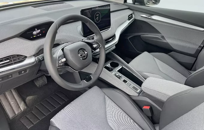 SKODA ENYAQ iV 60 photo 11 9558