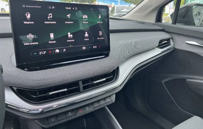 SKODA ENYAQ iV 60 photo 14 9558