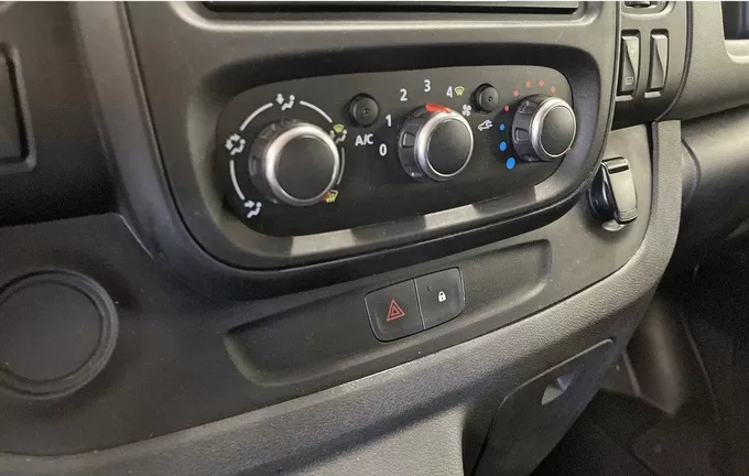 RENAULT TRAFIC FGN L1H1 1000 KG DCI 120 GRAND CONFORT photo 18 106234