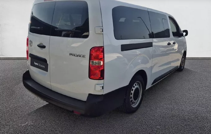 TOYOTA PROACE Combi Long 2.0L 140 D-4D extérieur trois quart arrière droit 1103595