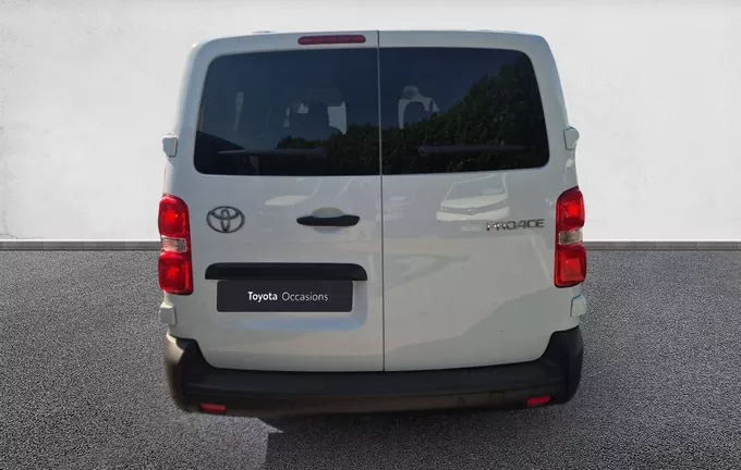 TOYOTA PROACE Combi Long 2.0L 140 D-4D extérieur arrière 1103595