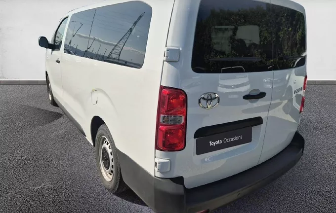 TOYOTA PROACE Combi Long 2.0L 140 D-4D extérieur trois quart arrière gauche 1103595
