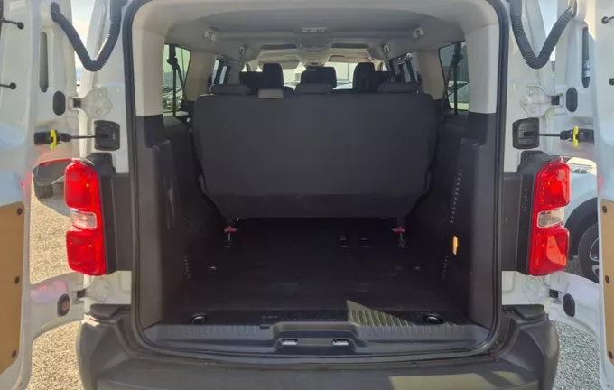 TOYOTA PROACE Combi Long 2.0L 140 D-4D photo 10 1103595