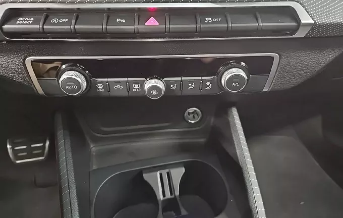 AUDI Q2 35 TDI 150 S tronic 7 S line Plus photo 14 2126725