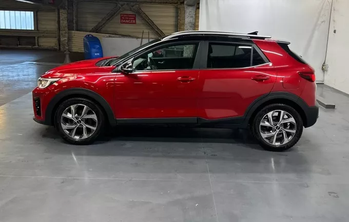 KIA STONIC 1.0 T-GDi 120 ch MHEV BVM6 GT Line extérieur côté gauche 2129700