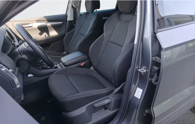 SKODA KAROQ 1.5 TSI 150 ch ACT DSG7 Ambition extérieur trois quart arrière droit 2128297