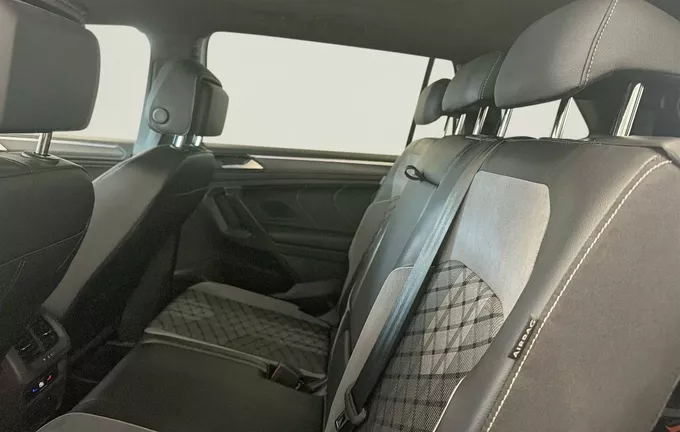 VOLKSWAGEN TIGUAN Allspace 2.0 TDI 150ch DSG7 R-Line photo 17 2131941