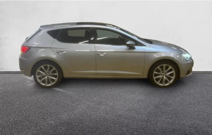 SEAT LEON 2.0 TSI 190 Start/Stop DSG7 Xcellence extérieur côté droit 213537