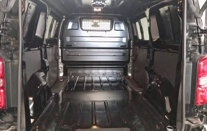 OPEL VIVARO FGN TAILLE M BLUEHDI 145 S&S EAT8 extérieur arrière 943245
