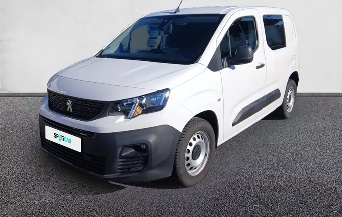 PEUGEOT PARTNER FOURGON STANDARD 1000 KG BLUEHDI 130 S&S EAT8 GRIP extérieur trois quart avant gauche 946001