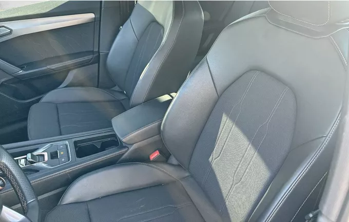 CUPRA FORMENTOR 1.5 eTSI Hybrid 150 ch DSG7 V extérieur trois quart arrière droit 2130463