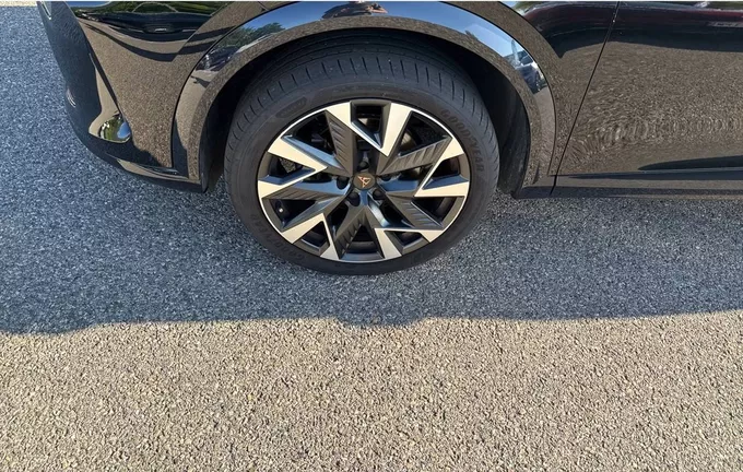 CUPRA FORMENTOR 1.5 eTSI Hybrid 150 ch DSG7 V photo 12 2130463