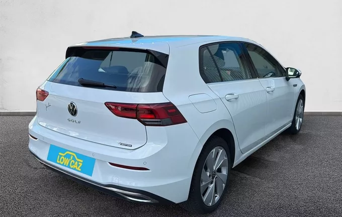 VOLKSWAGEN GOLF 2.0 TDI SCR 150 DSG7 4Motion Style extérieur trois quart arrière droit 213055