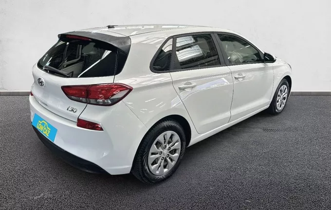HYUNDAI I30 1.0 T-GDi 120 BVM6 Business extérieur trois quart arrière droit 2128868
