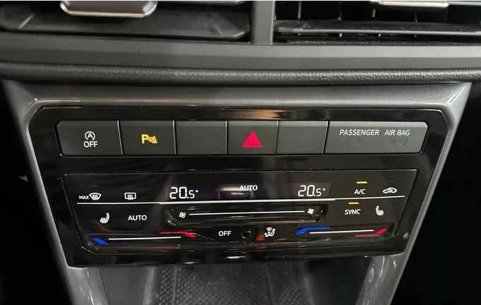 VOLKSWAGEN T-CROSS 1.0 TSI 110 Start/Stop DSG7 Style photo 17 2129843