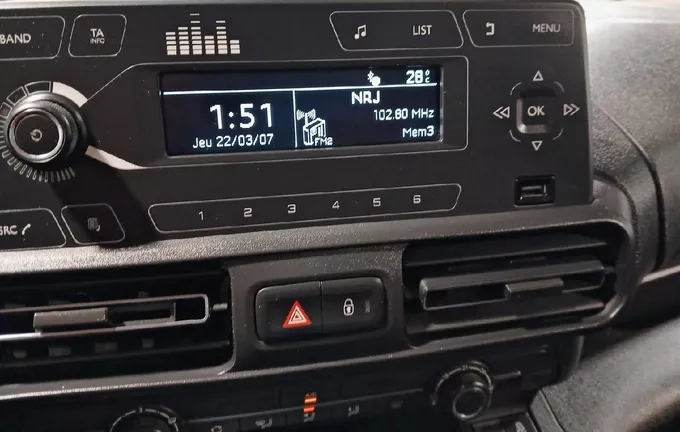 CITROEN BERLINGO Taille M BlueHDi 100 S&S BVM6 Feel extérieur arrière 943627
