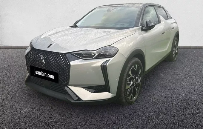 DS DS3 DS 3 E-Tense Étoile extérieur trois quart avant gauche 000426