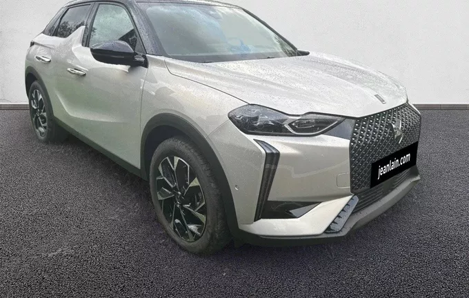 DS DS3 DS 3 E-Tense Étoile extérieur trois quart avant droit 000426