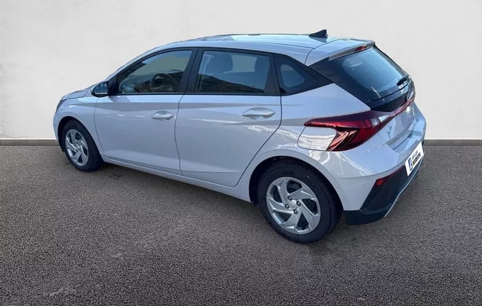 HYUNDAI I20 1.2 79 Initia extérieur trois quart arrière gauche 13697