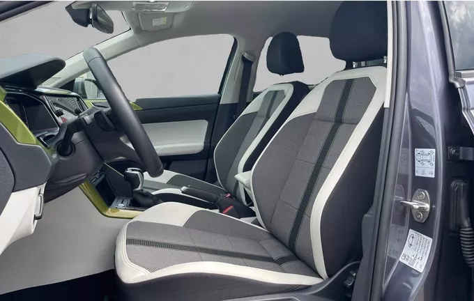 VOLKSWAGEN TAIGO 1.0 TSI 116 DSG7 Style extérieur trois quart arrière droit 2118716